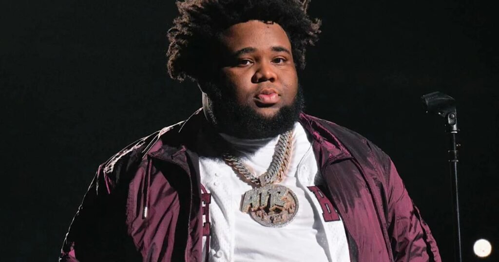 Why Fans Care: The Psychology Behind Celebrity Curiosity